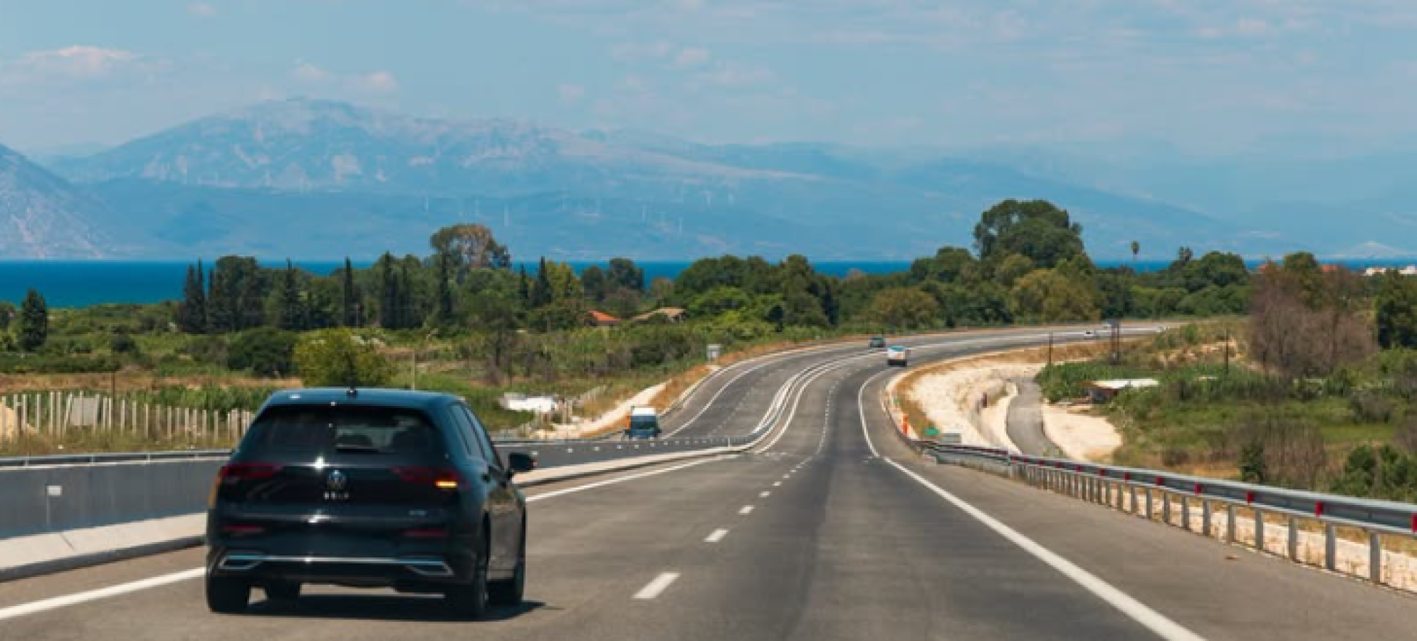 Ολυμπία Οδός: Οδική ασφάλεια - 4 κανόνες που πρέπει να τηρούμε στην οδήγηση